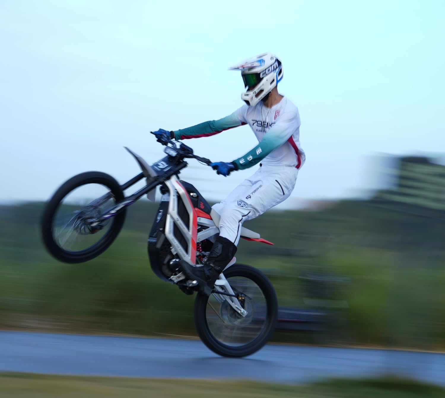 High-Performance 10000W Adult Electric Dirt Bike | 53MPH Off-Road E-Motorcycle